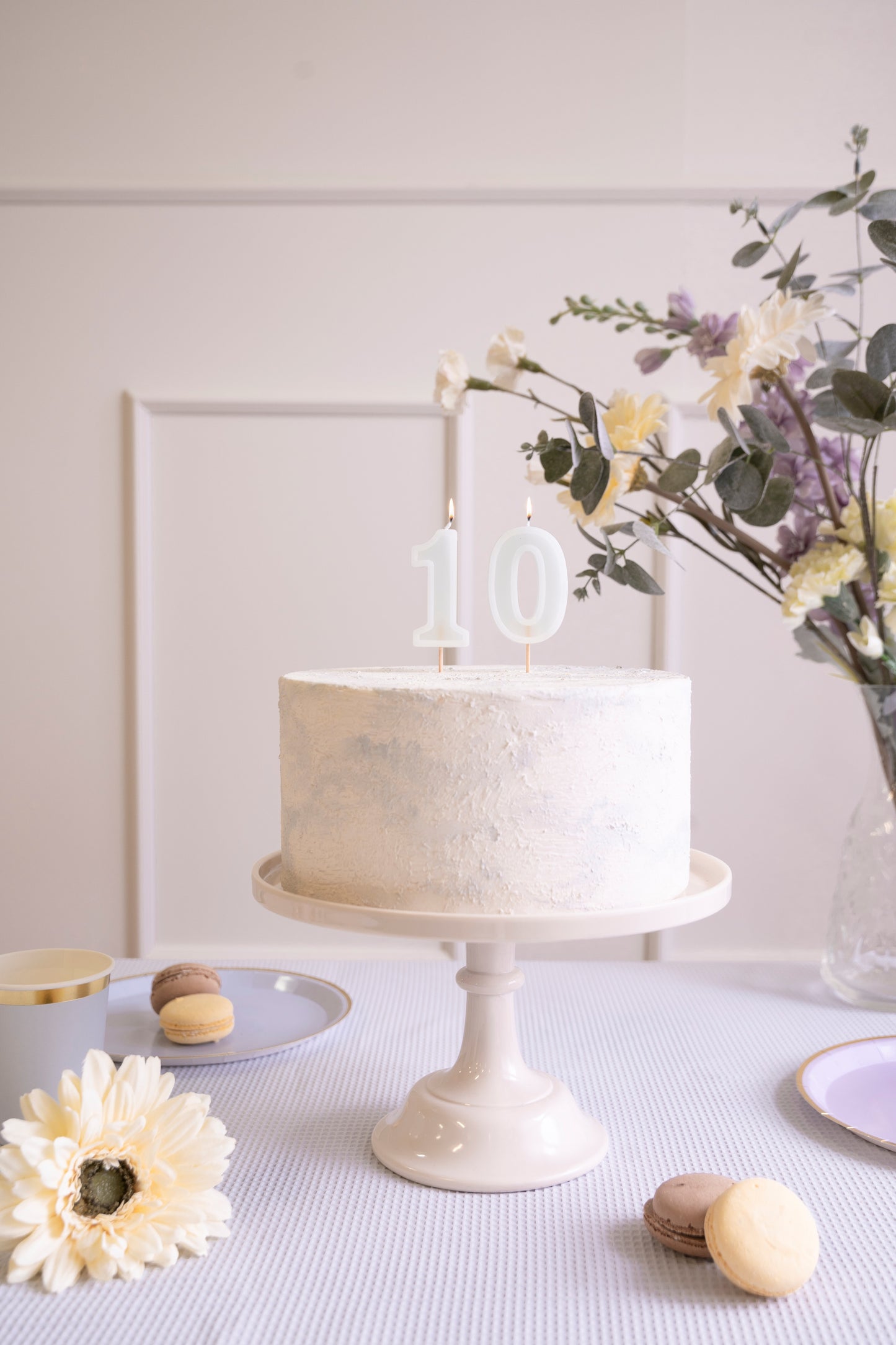 Light Mint Birthday Candle number 10