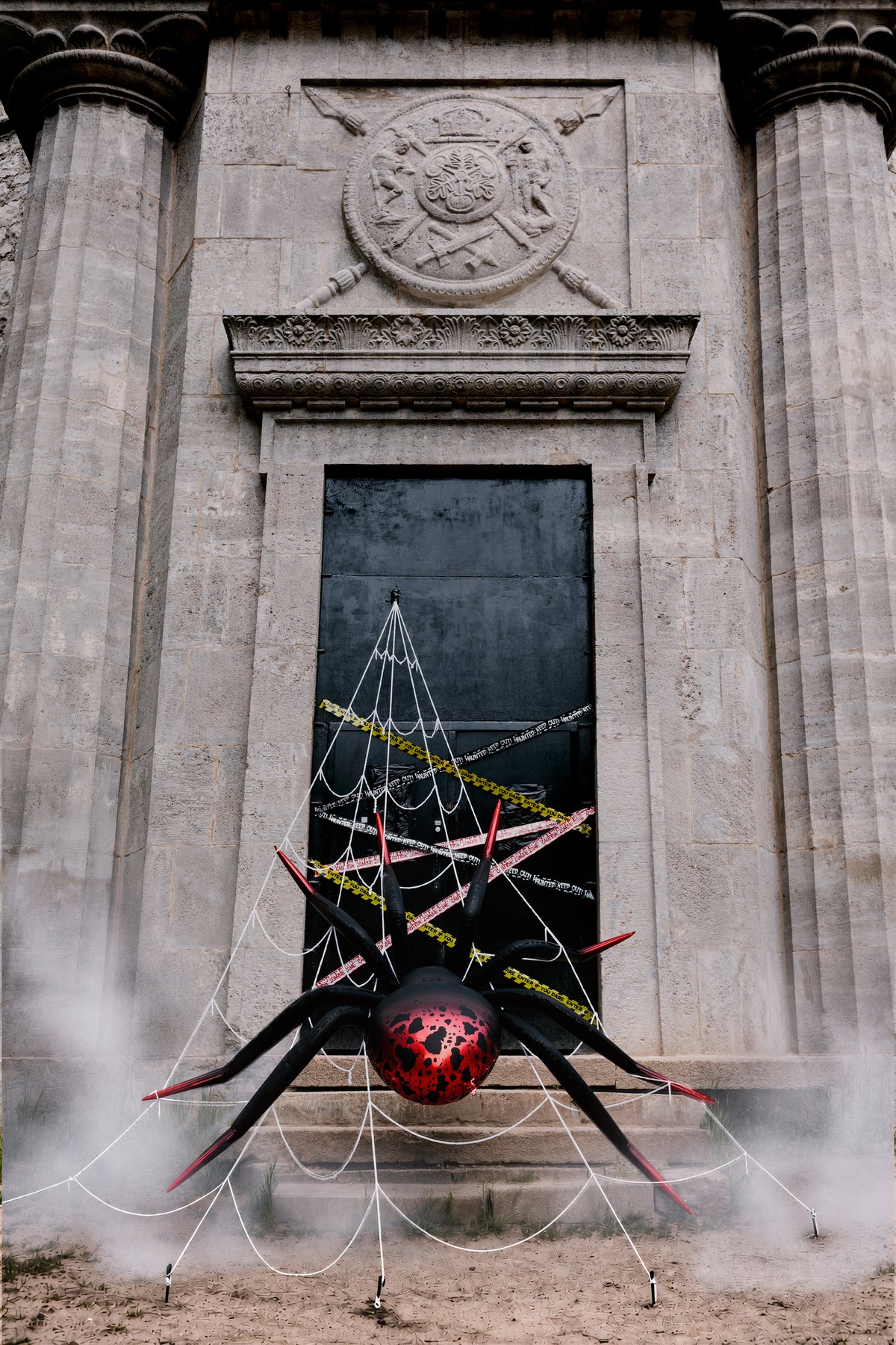 Standing Spider Foil Balloon