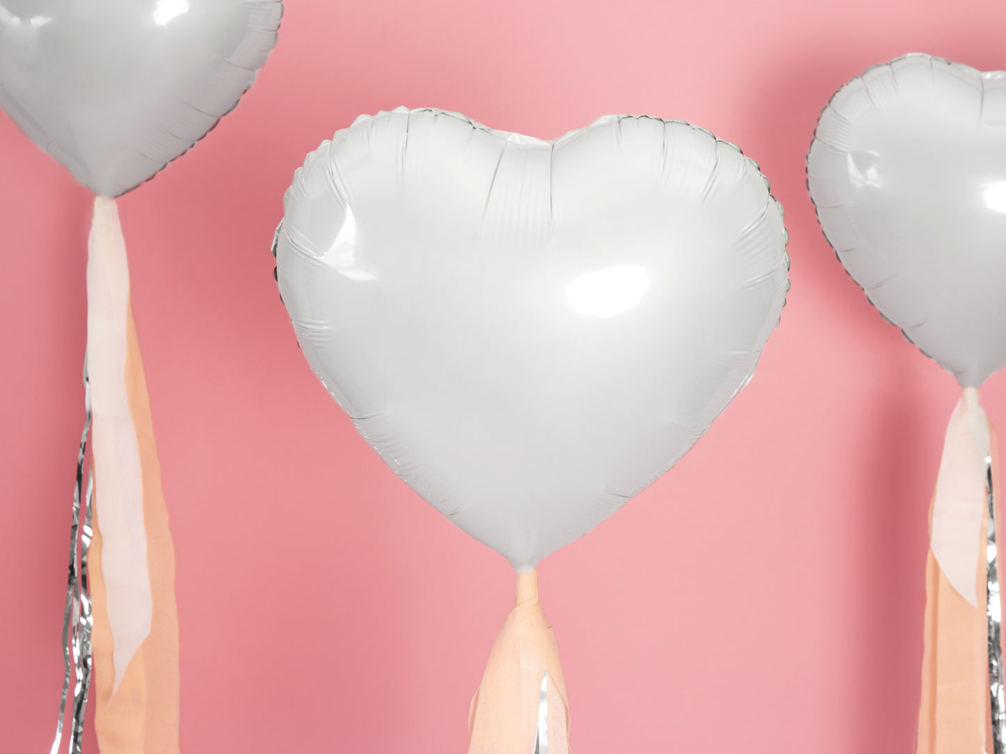 White Heart Balloon