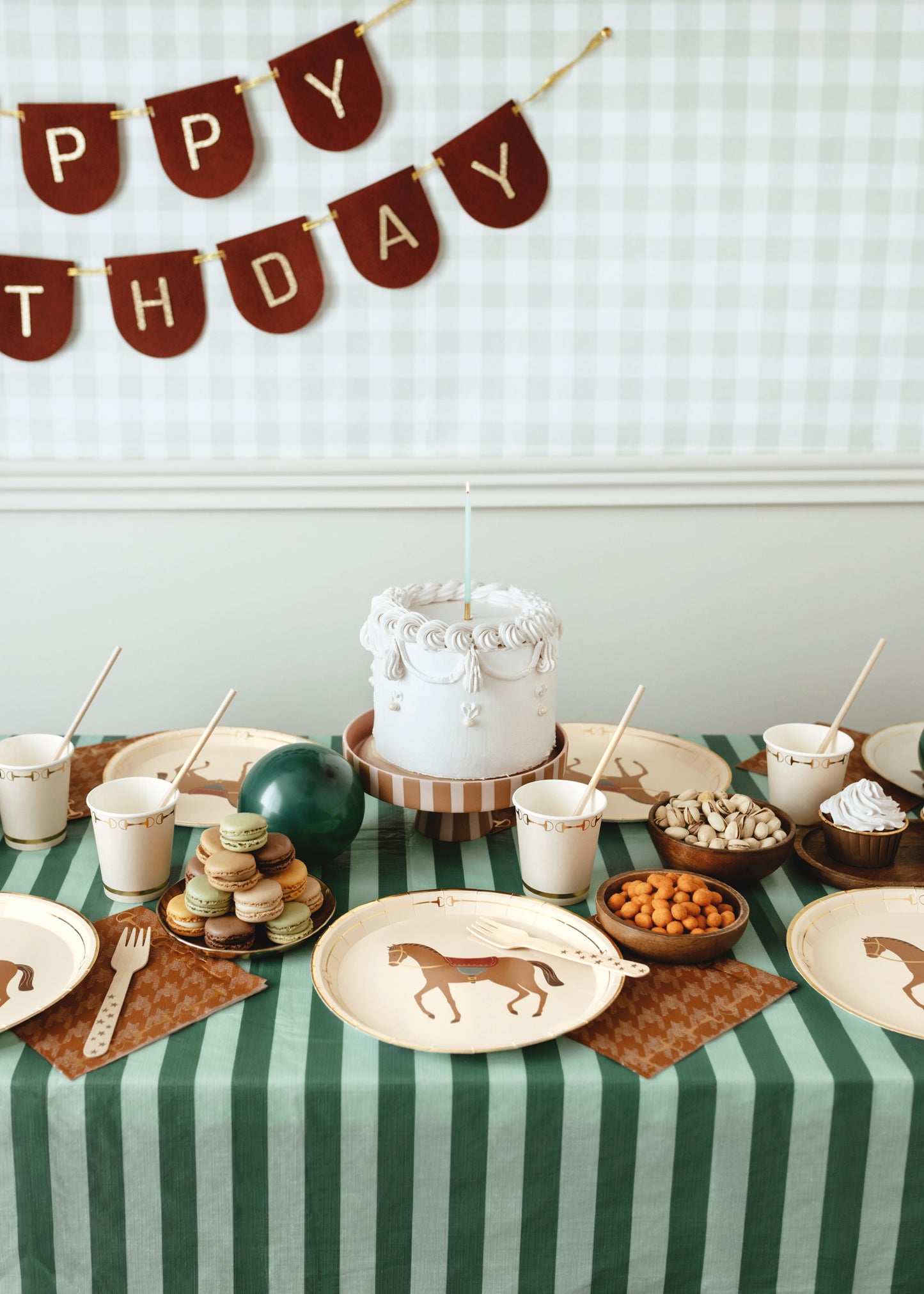 Stirrups Paper Cups and horse plates, horse club tableware