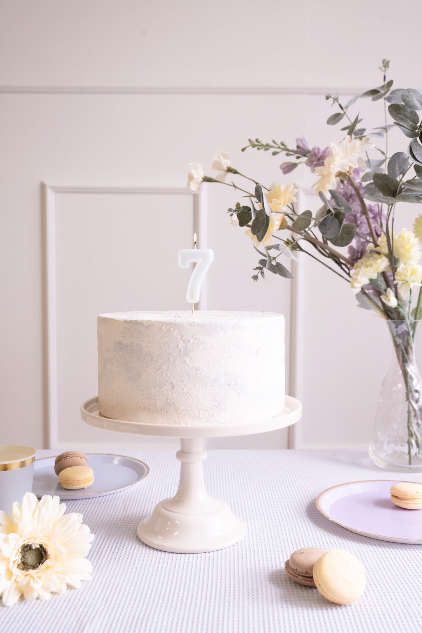 Light Mint Birthday Candle number 7