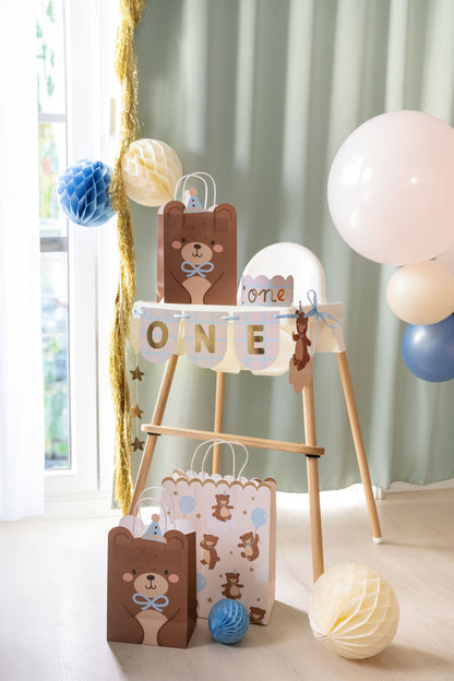 Gift bags with cute teddy bears ideal for birthday party favors
