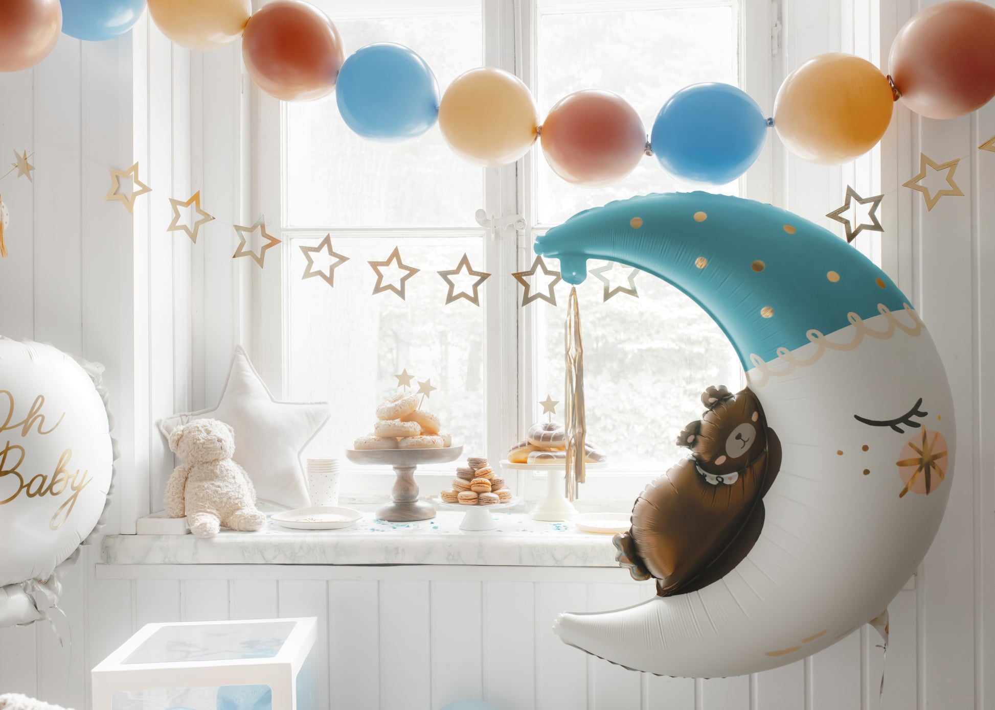 Blue moon foil balloon with teddy bear – Welcome to the World baby shower decoration