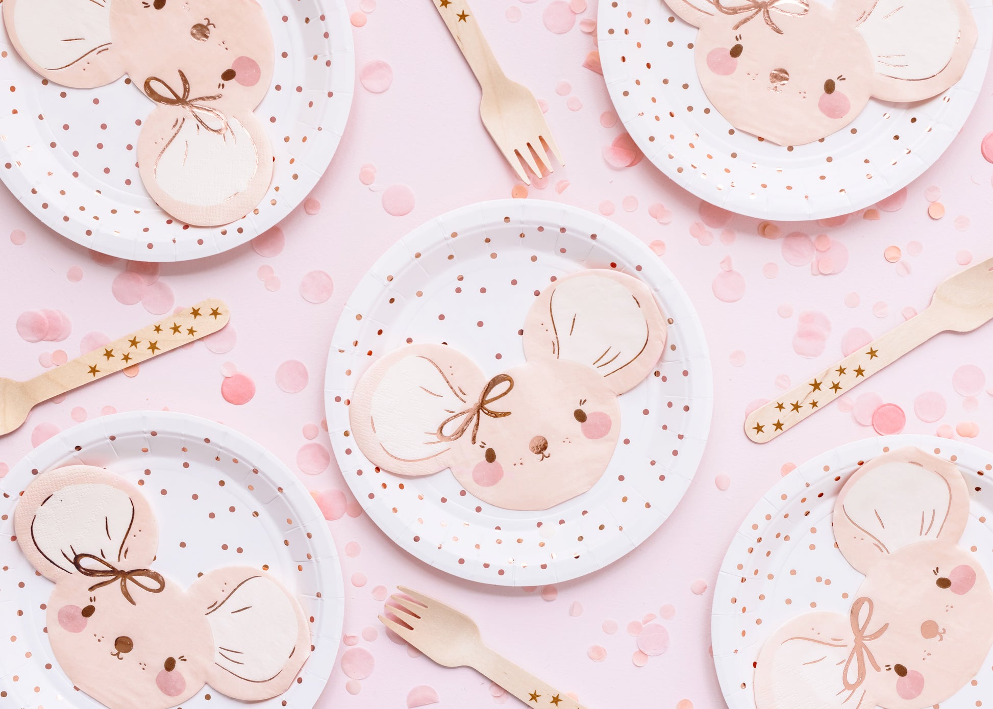 Pink mouse-shaped paper napkins – cute table accessory for Welcome to the World baby shower